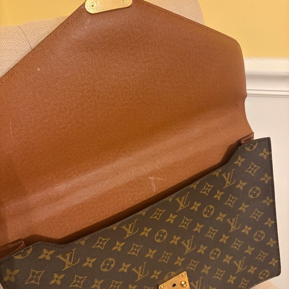 Louis Vuitton women’s briefcase - Picture 5 of 8